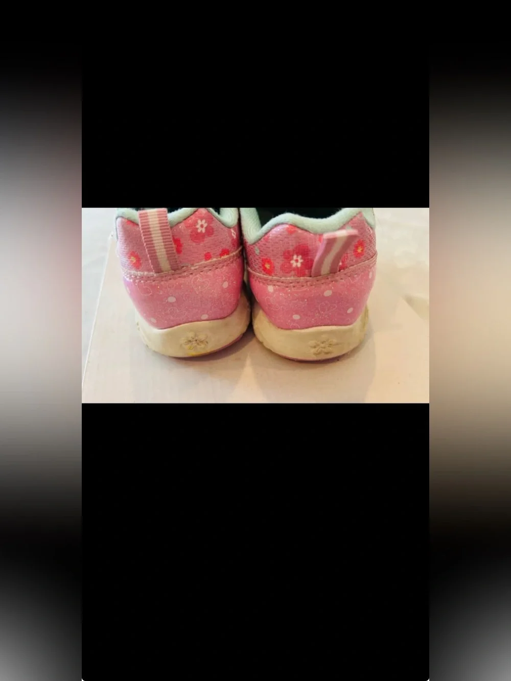 Girls Pink Floral Heart Velcro Kids Sneakers size 10